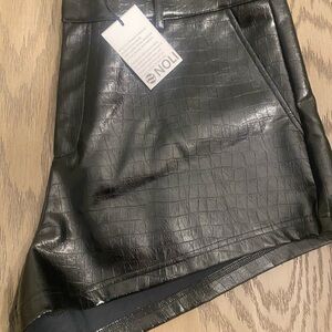 Black Faux Leather Skirt Noli Sz 16